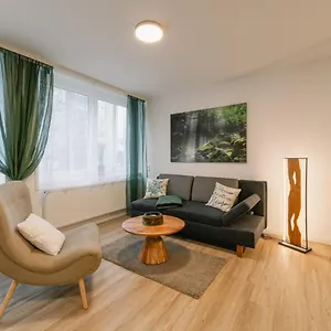 Modernes 2-zimmer Themen-apartment Im Zentrum Apartment